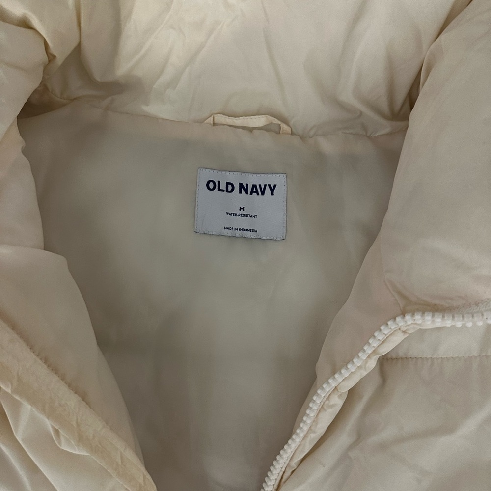 Old Navy Crop Puffer Vest